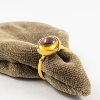 Schmuck: Ole Lynggaard Lotus Ring Gelbgold Citrin Gr. 55 aus 750 Roségold von Ole Lynggaard