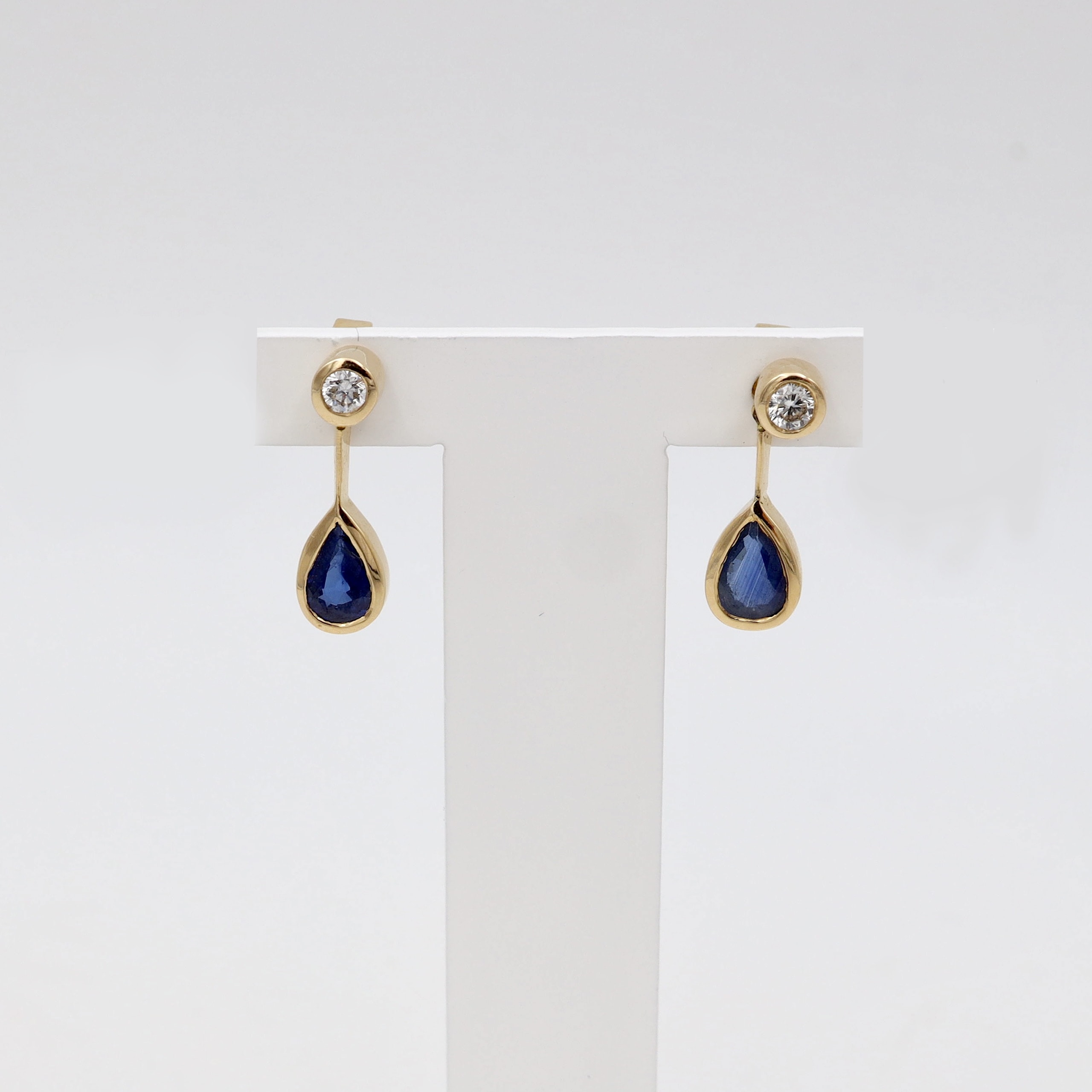 Schmuck: Erwin Reich Saphir Brillant Ohrstecker Gelbgold aus 750 Gelbgold von Erwin Reich