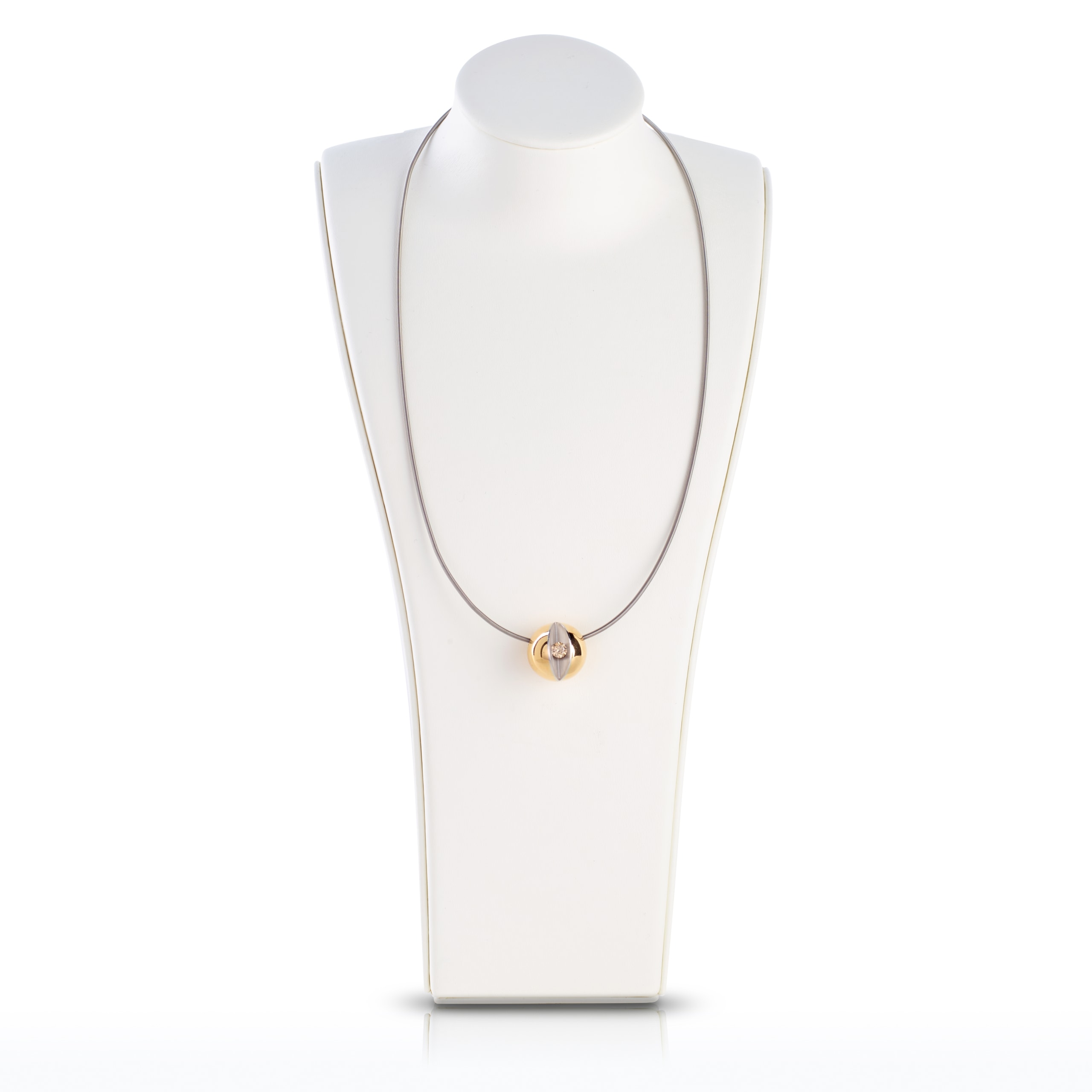 Schmuck: Bunz Halsreif mit Brillant Kugel Platin 50 cm aus Edelstahl von Last Pieces
