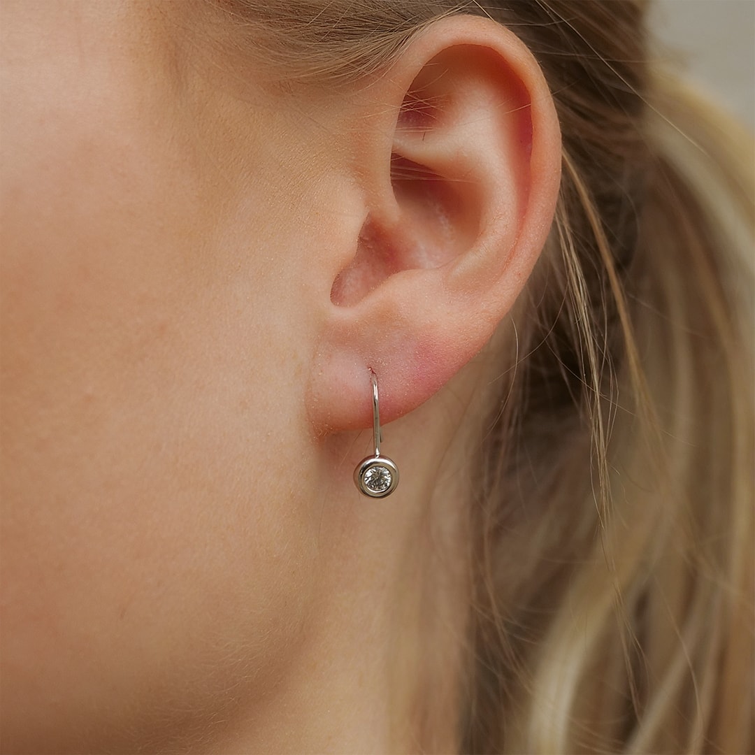 Schmuck: Brillant Ohrhänger Zargenfassung Weißgold aus 585 Weißgold von Jewels by Eckstein