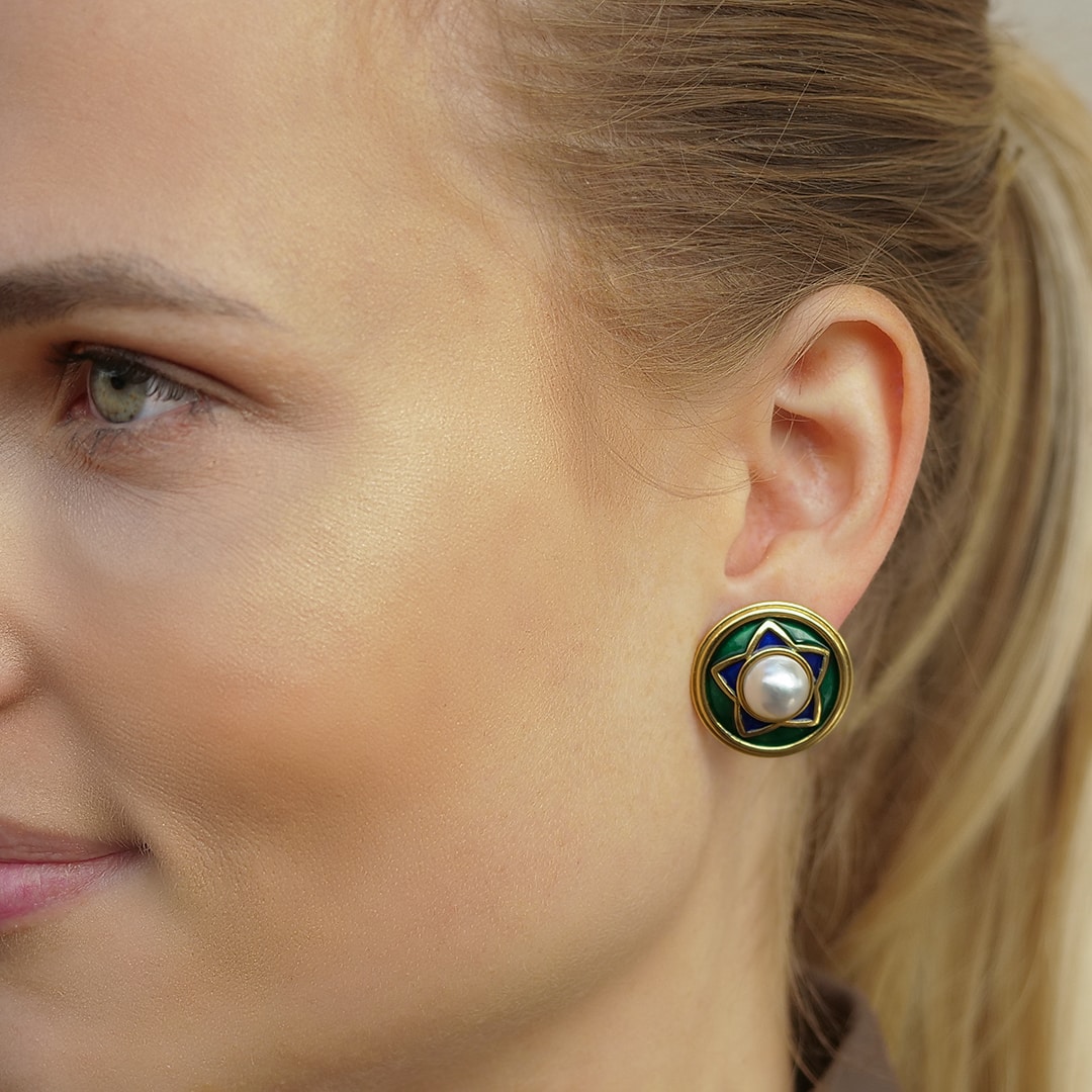 Schmuck: Perl Ohrstecker Marbeperle mit Emailie Gelbgold 19 mm aus 750 Gelbgold von Last Pieces