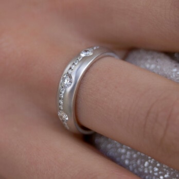 Schmuck: Brillant Ring Weißgold matt Gr. 57 aus 750 Weißgold von Jewels by Eckstein