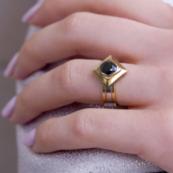 Schmuck: Carré Ring Schwarzer Diamant & Gold Gr. 51 aus 750 Weißgold von Last Pieces