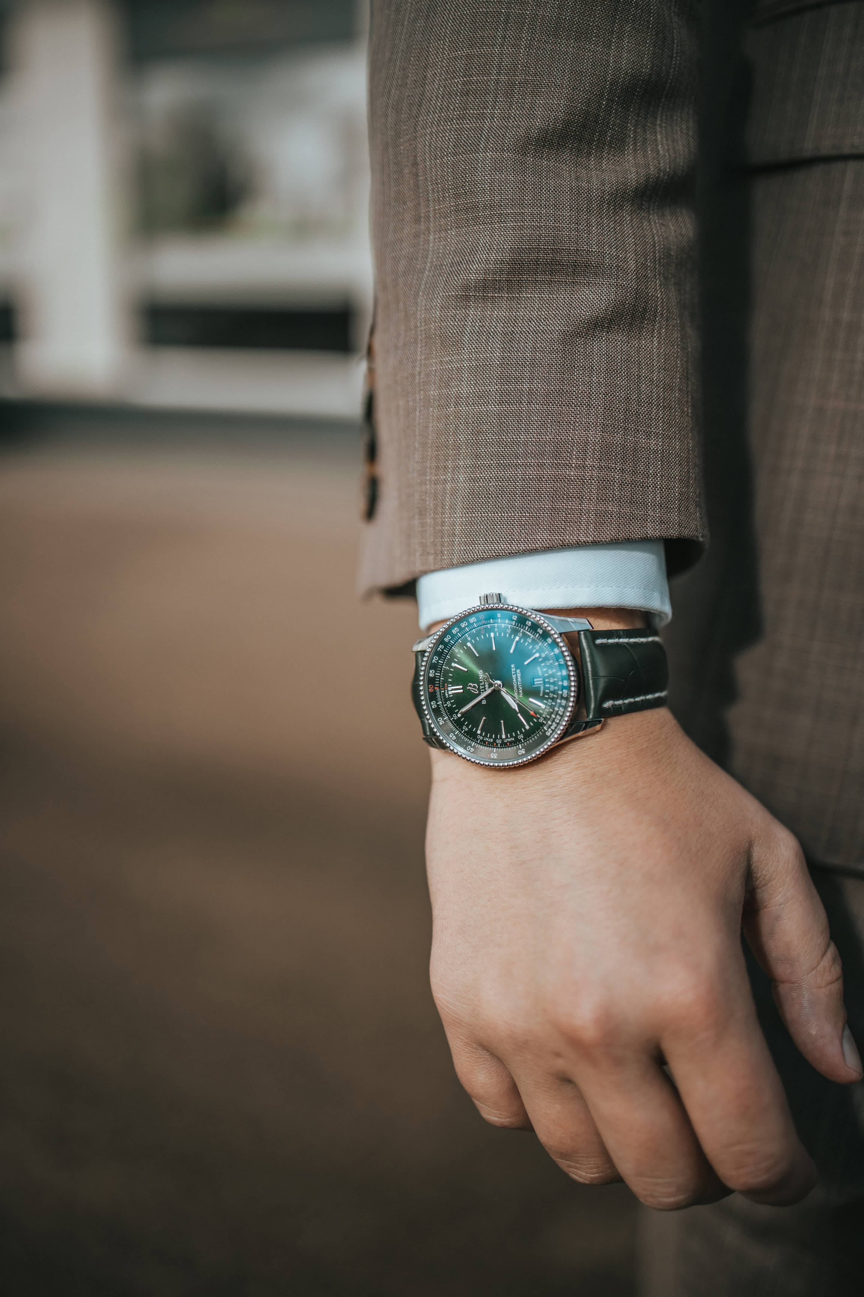 Uhren: Breitling Navitimer Automatik Grün Index 41 mm aus Edelstahl von Breitling