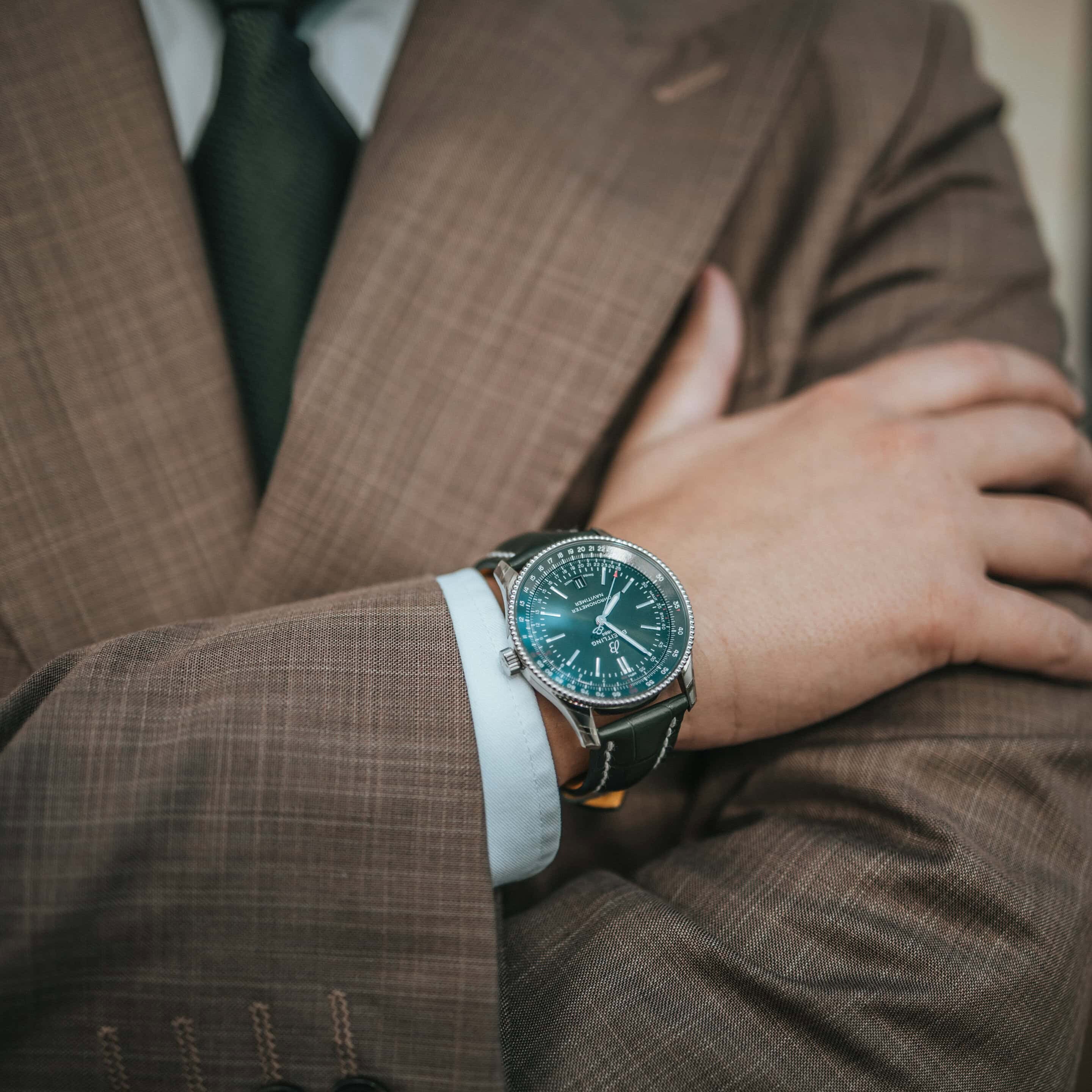 Uhren: Breitling Navitimer Automatik Grün Index 41 mm aus Edelstahl von Breitling