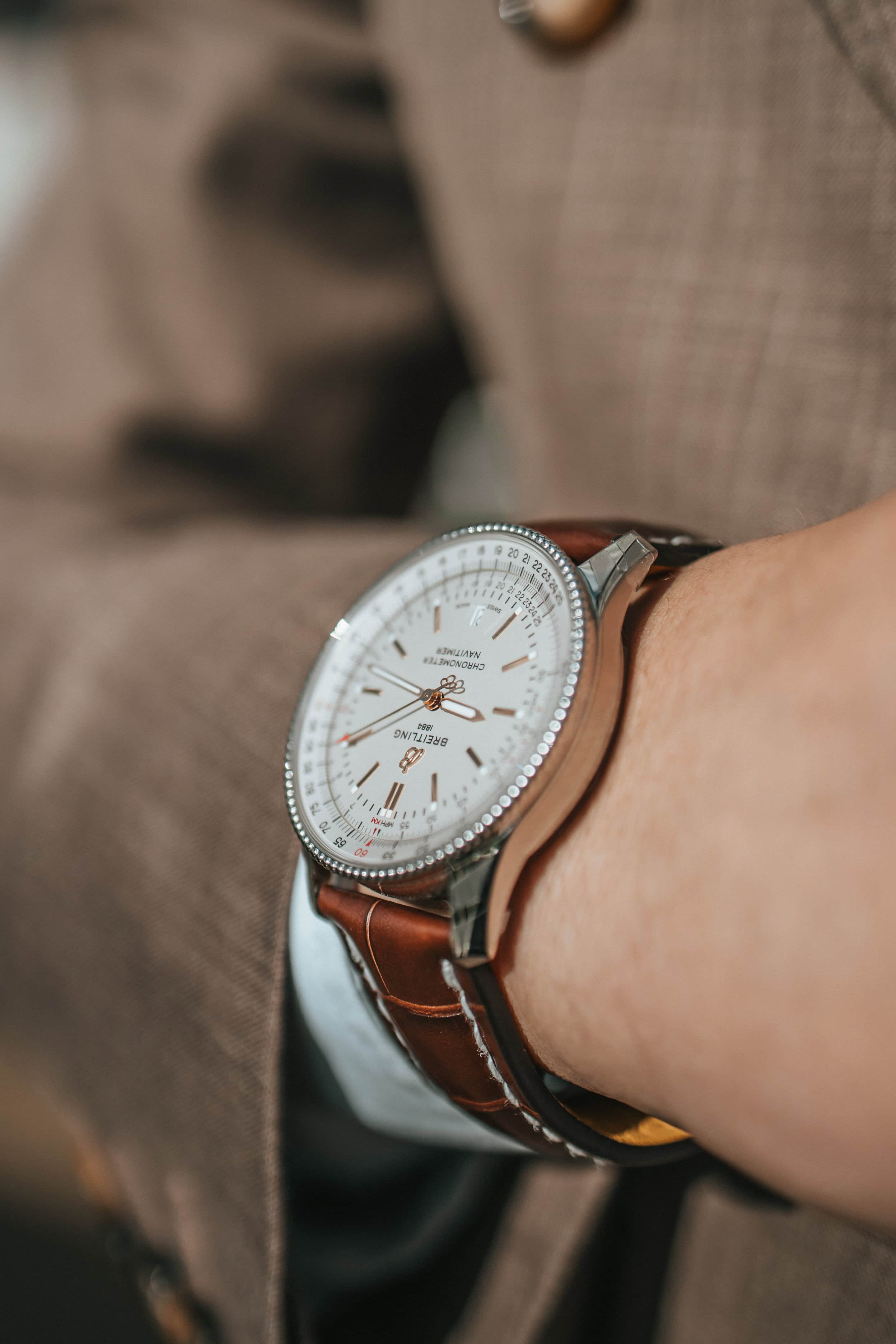 Uhren: Breitling Navitimer Automatik Silber Index 41 mm aus Edelstahl von Breitling