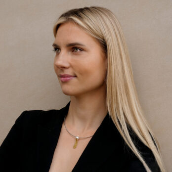 Schmuck: Bunz Halsreif mit Brillant Perl Anhänger Gelbgold 42 cm aus Edelstahl von Last Pieces