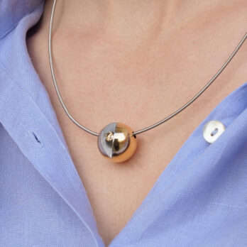 Schmuck: Bunz Halsreif mit Brillant Kugel Platin 50 cm aus Edelstahl von Last Pieces