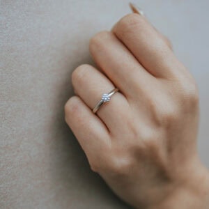 Schmuck: Solitaire Ring Platin Gr. 51 aus 750 Weißgold von Jewels by Eckstein