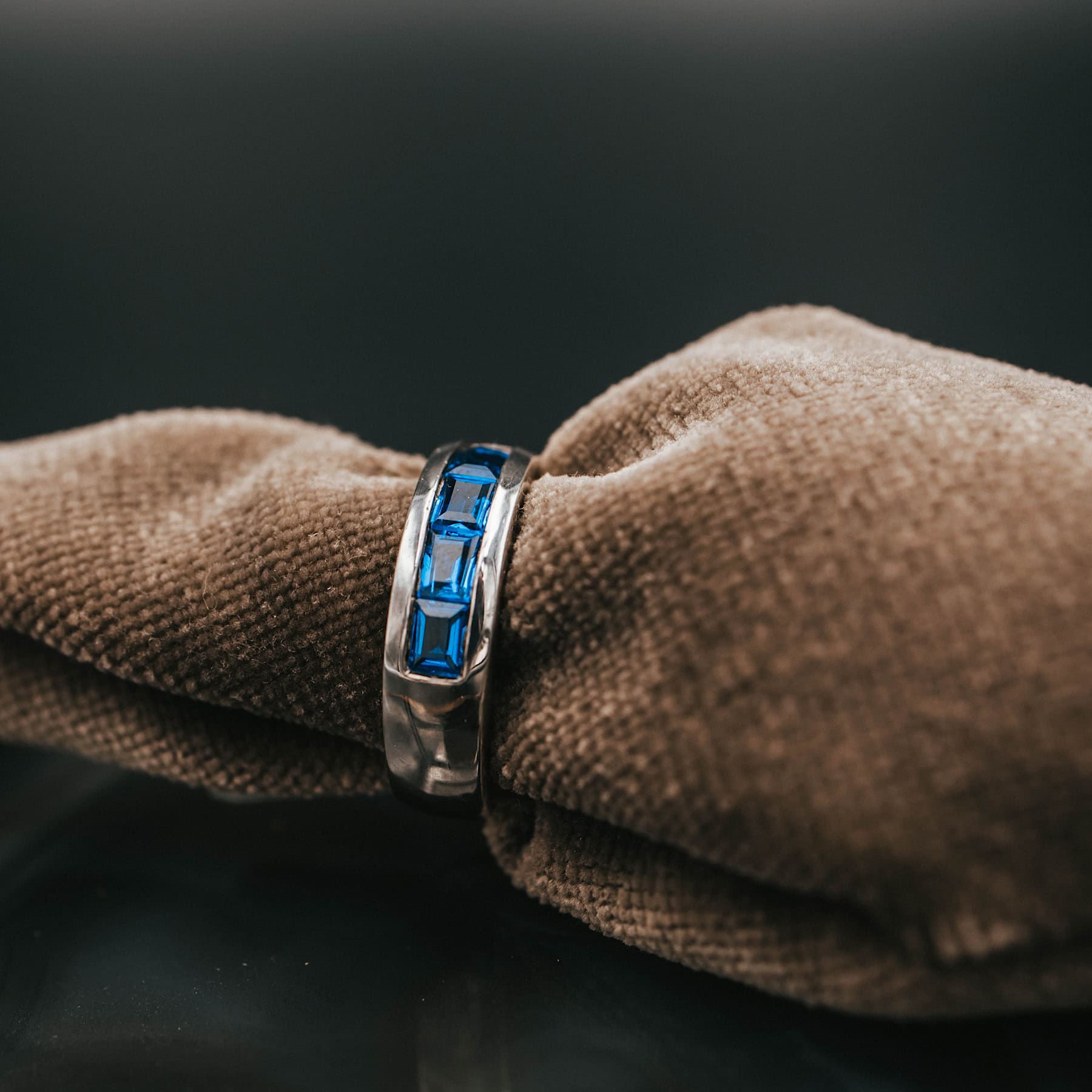 Schmuck: Silber Ring blaue Steine matt Gr. 54 aus 925 Silber von Last Pieces