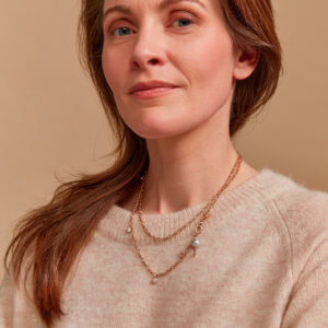 Schmuck: Bron Joy Collier mit Akoya-Perle und Diamanten in Roségold aus 750 Roségold von Bron