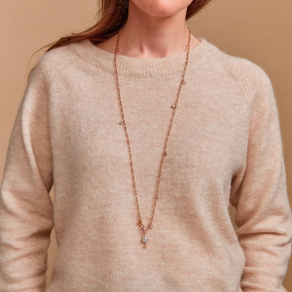 Schmuck: Bron Joy Collier mit Akoya-Perle und Diamanten in Roségold aus 750 Roségold von Bron