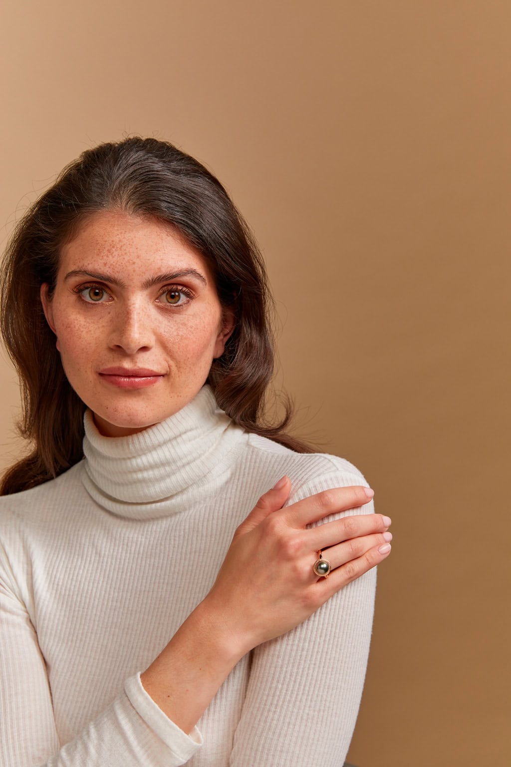 Schmuck: Bron Sushi Perl-Ring mit 11 mm Tahiti-Perle in Roségold aus 750 Roségold von Bron