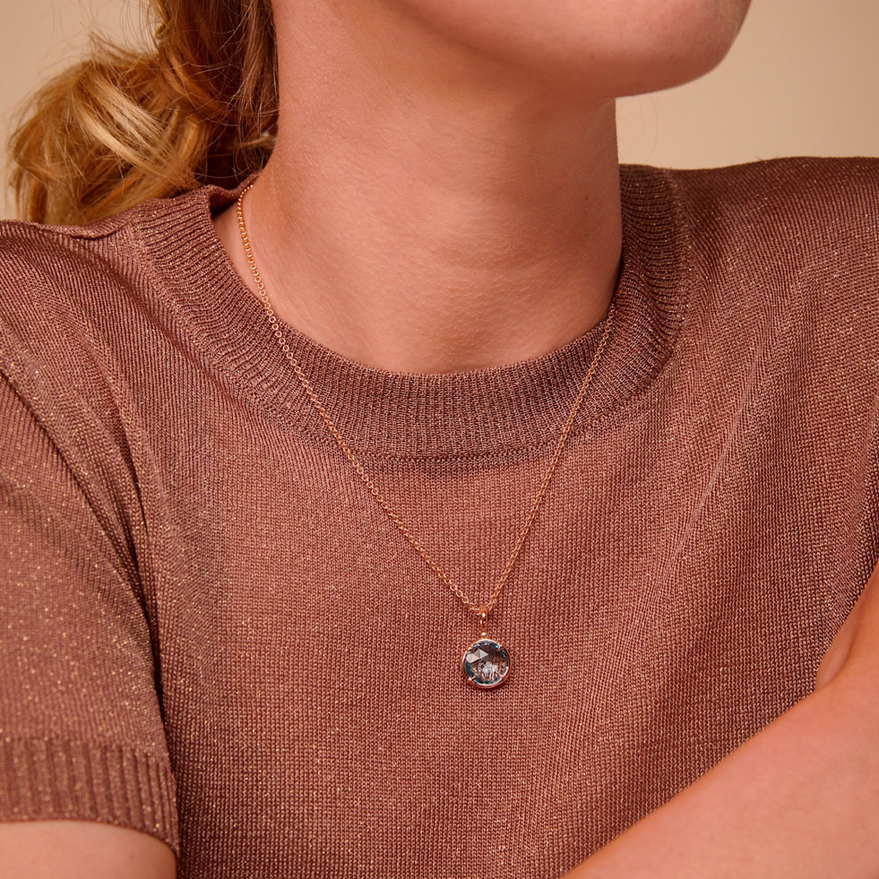 Schmuck: Bron Mira Mira Farbstein Anhänger Roségold aus 750 Roségold von Bron