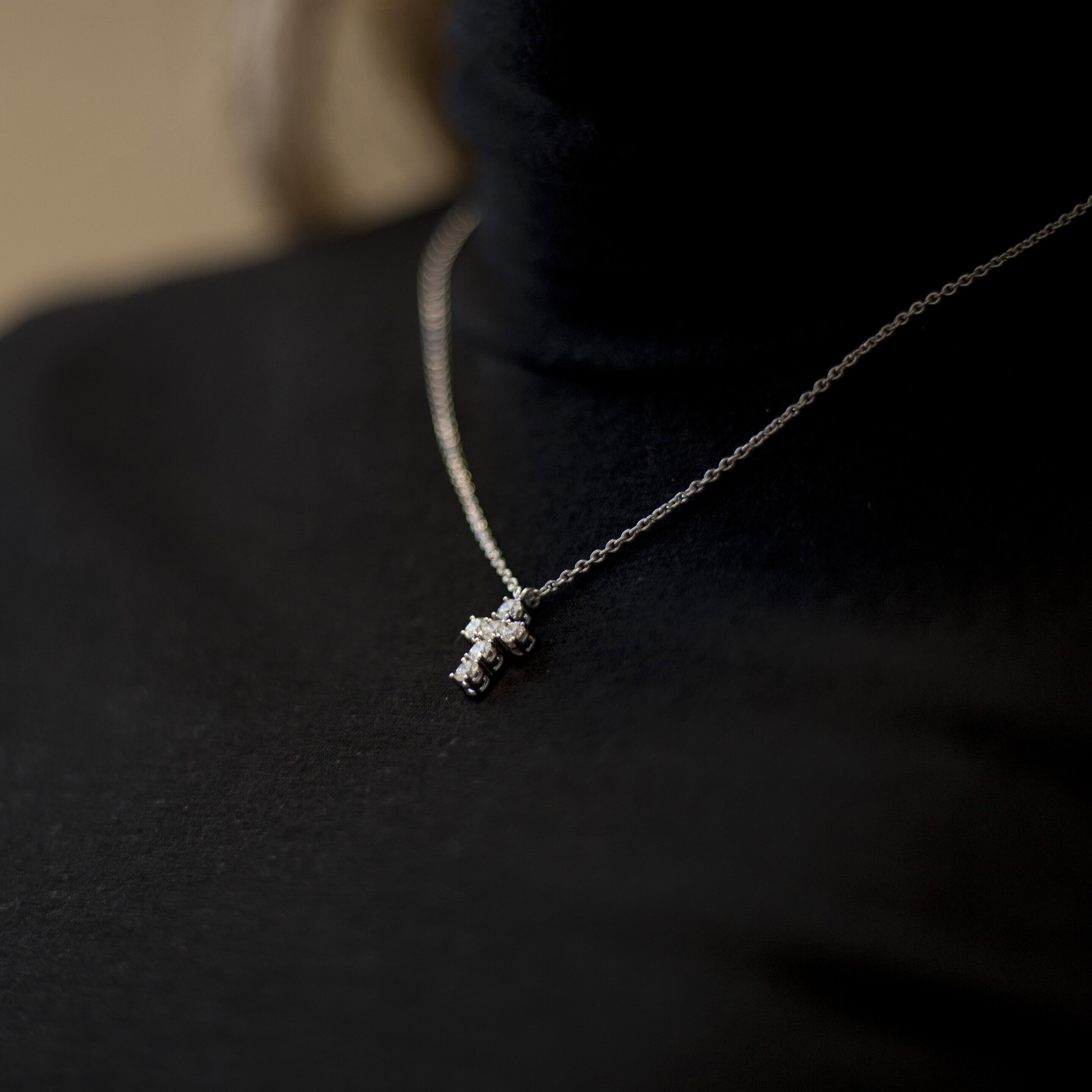 Schmuck: Hans D. Krieger Halskette aus 950 Platin mit Brillant-Kreuzanhänger aus 950 Platin von Hans D. Krieger