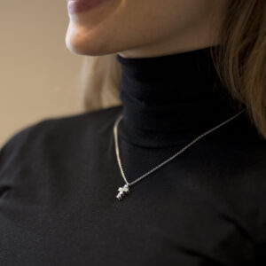 Schmuck: Hans D. Krieger Halskette aus 950 Platin mit Brillant-Kreuzanhänger aus 950 Platin von Hans D. Krieger