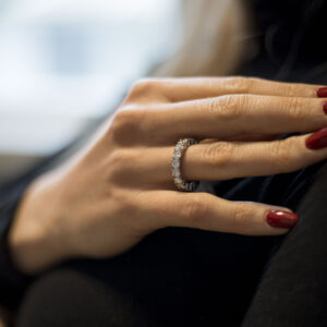 Schmuck: Memoire-Ring aus 950 Platin mit 18 Brillanten, 3,60 ct Hans D. Krieger aus 950 Platin von Hans D. Krieger